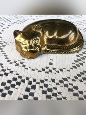 Brass Kitty Decor